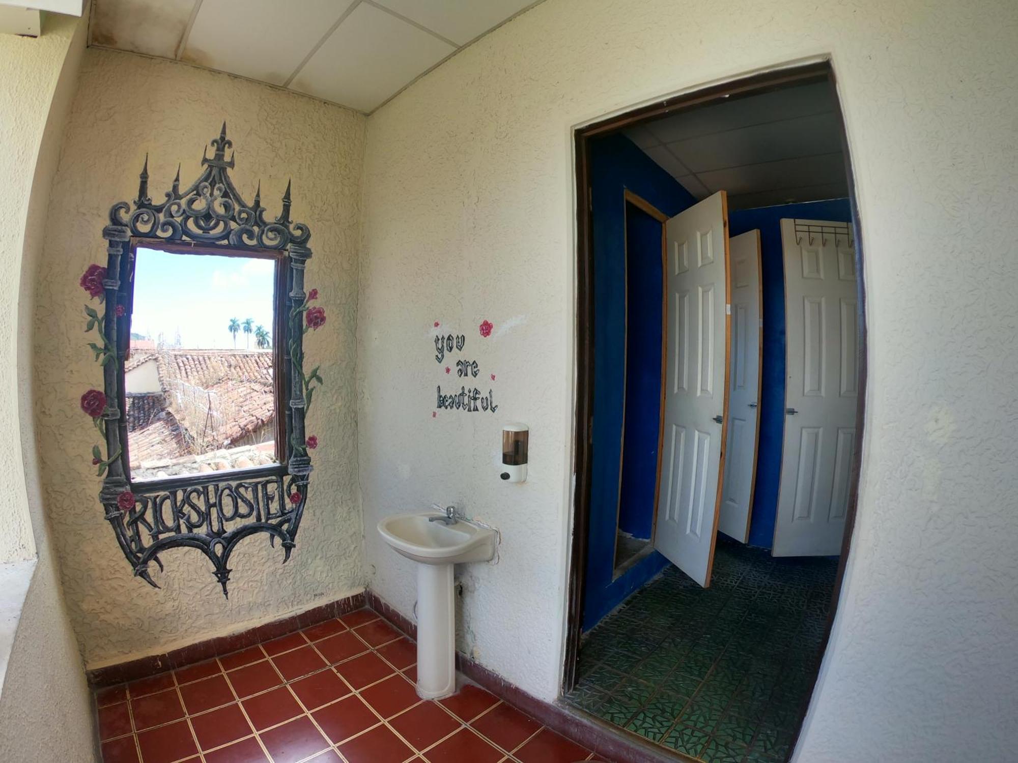Ricks Hostel 산타 아나 외부 사진